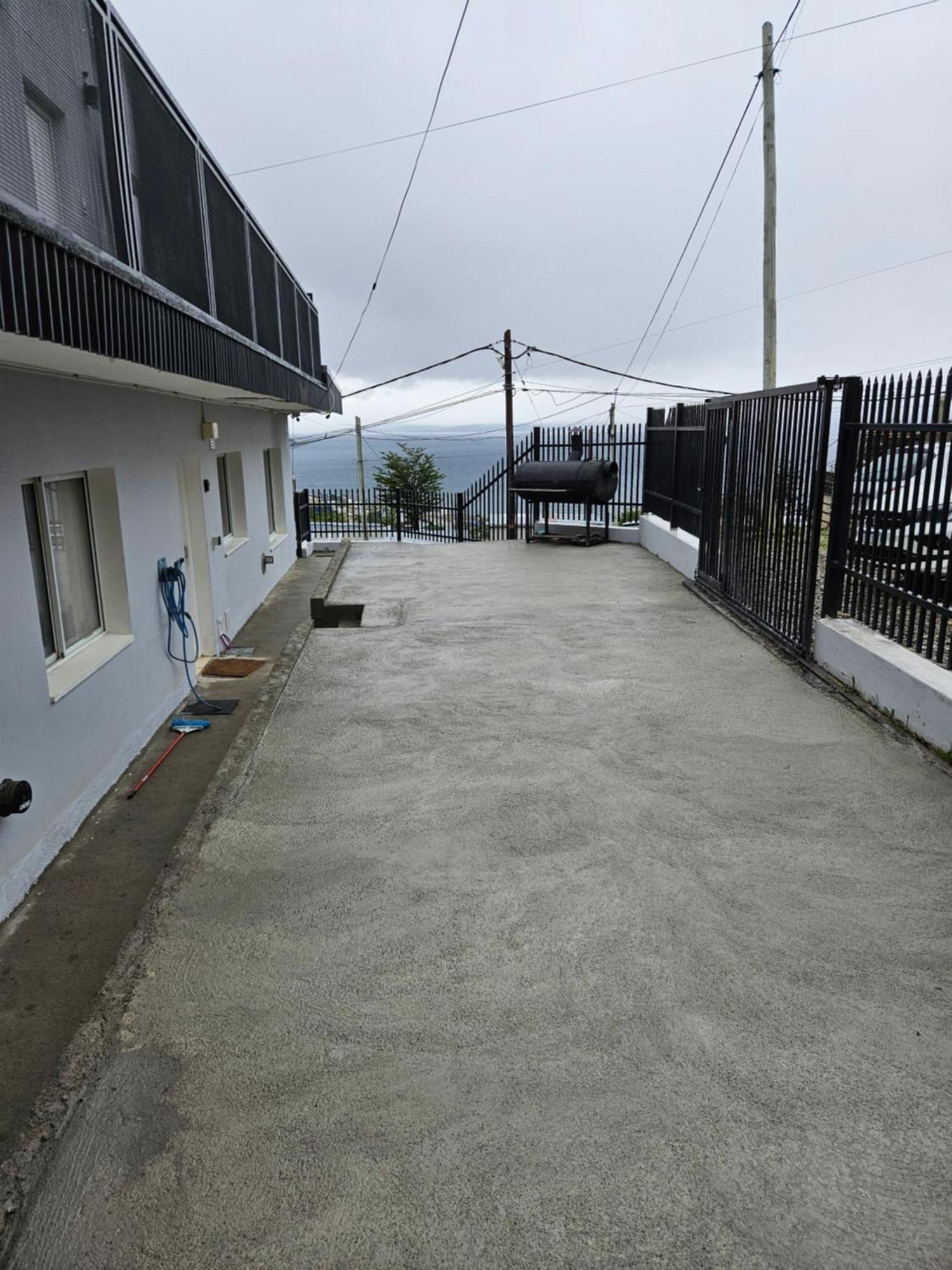Dpto Amplio Con Vista A La Bahia Apartment Ushuaia Exterior photo