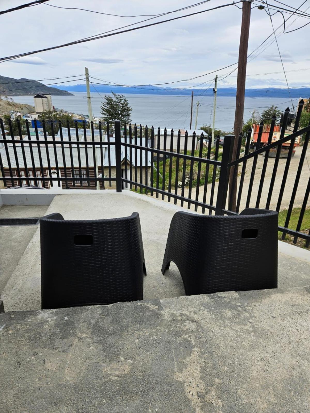 Dpto Amplio Con Vista A La Bahia Apartment Ushuaia Exterior photo